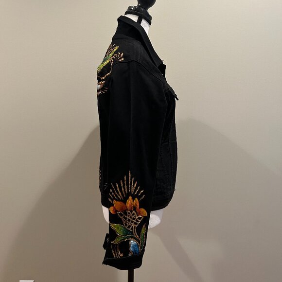 Exquisite Hand-Painted & Beaded Denim Jacket - Artist Signed - Picture 3 of 7